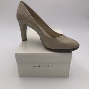 Ann Klein Taupe Shoes